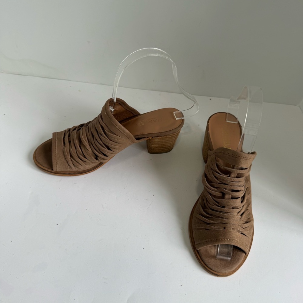 Charles By Charles David Size 7.5 Washed Nubuck Chris